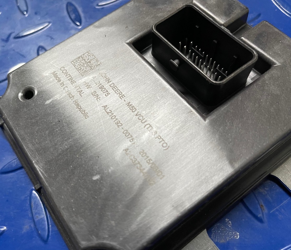 John Deere M50 radar unit AL219075 - وحدة تحكم الكتروني - الآلات الزراعية: صورة 2 John Deere M50 radar unit AL219075 - وحدة تحكم الكتروني - الآلات الزراعية: صورة 2