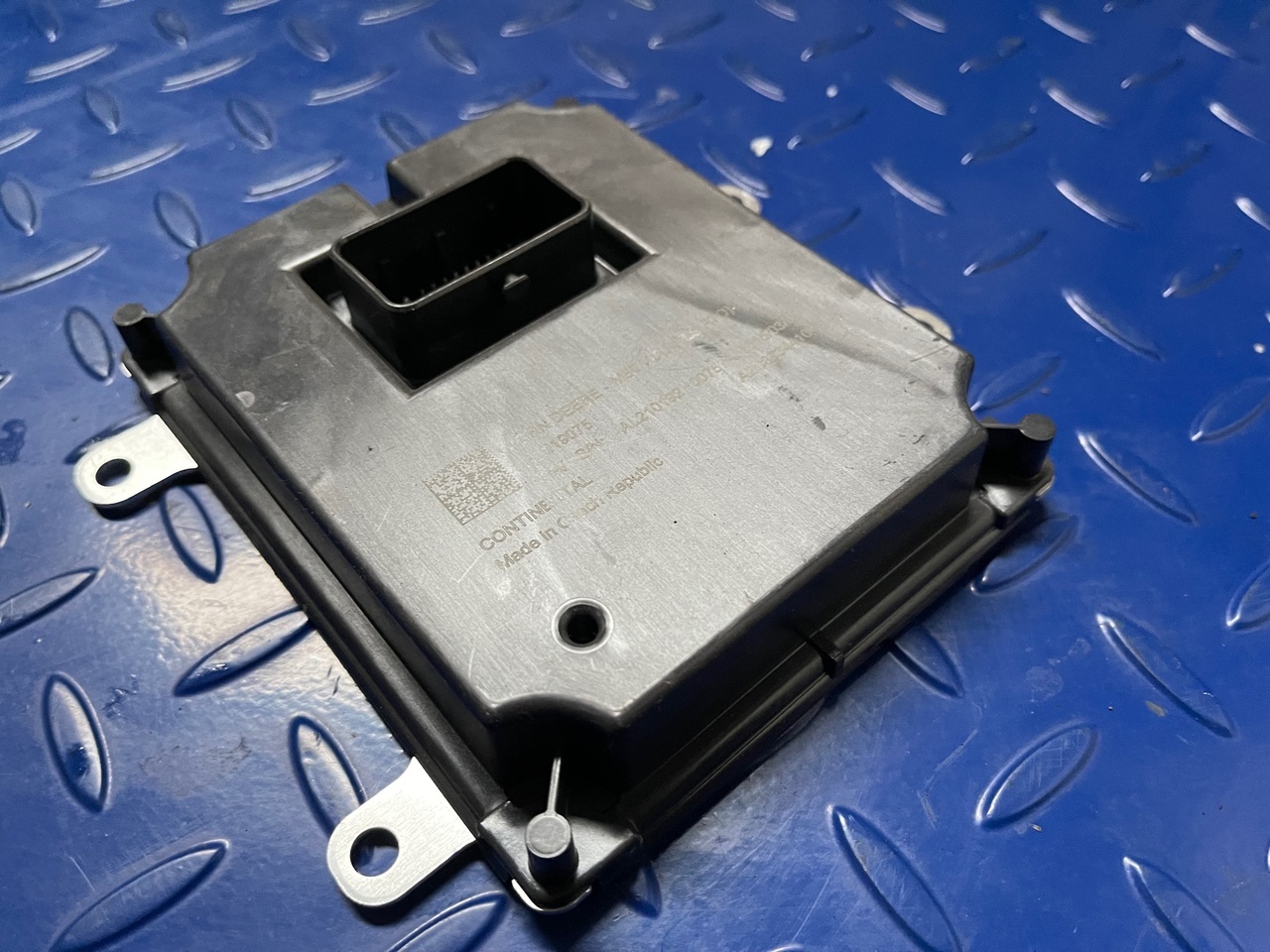 John Deere M50 radar unit AL219075 - وحدة تحكم الكتروني - الآلات الزراعية: صورة 1 John Deere M50 radar unit AL219075 - وحدة تحكم الكتروني - الآلات الزراعية: صورة 1