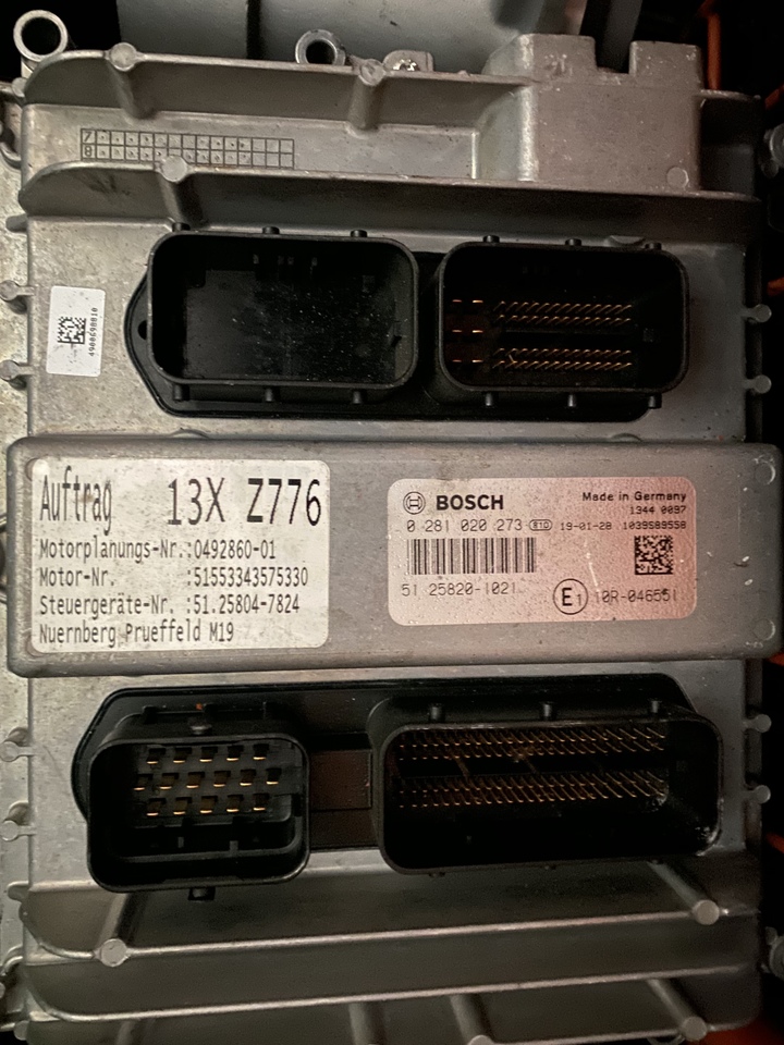 MAN TGX Euro 6 ECU 12.4L - وحدة تحكم الكتروني - شاحنة: صورة 1 MAN TGX Euro 6 ECU 12.4L - وحدة تحكم الكتروني - شاحنة: صورة 1