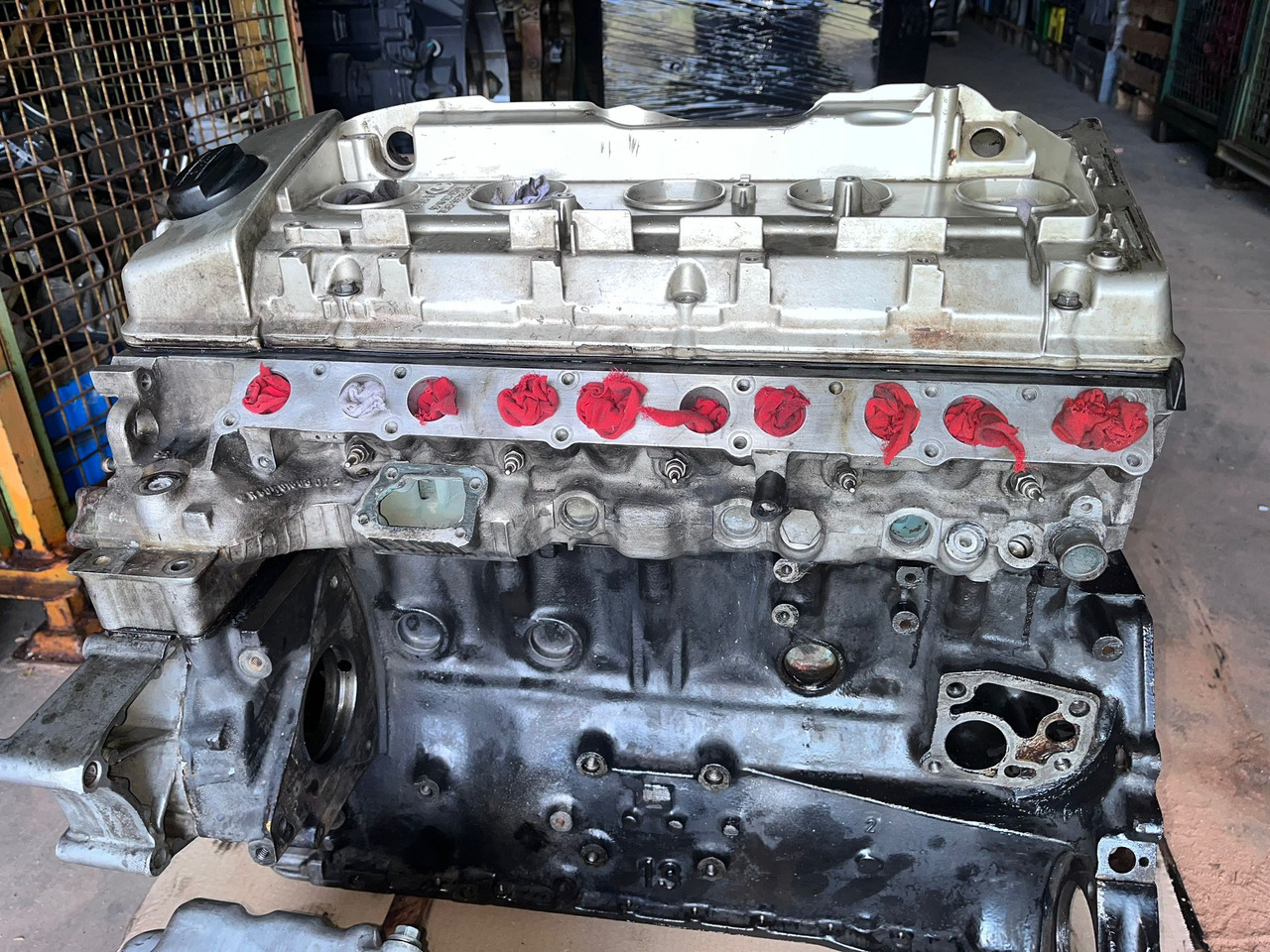 MERCEDES-BENZ Sprinter OM605 - محرك - شاحنة التوصيل: صورة 1 MERCEDES-BENZ Sprinter OM605 - محرك - شاحنة التوصيل: صورة 1