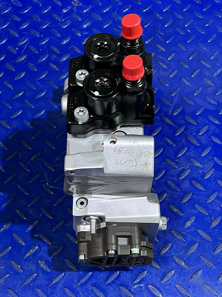 Mercedes Actros MP4 Diesel Pump A4700902150 Euro 6 - مضخة وقود: صورة 4 Mercedes Actros MP4 Diesel Pump A4700902150 Euro 6 - مضخة وقود: صورة 4