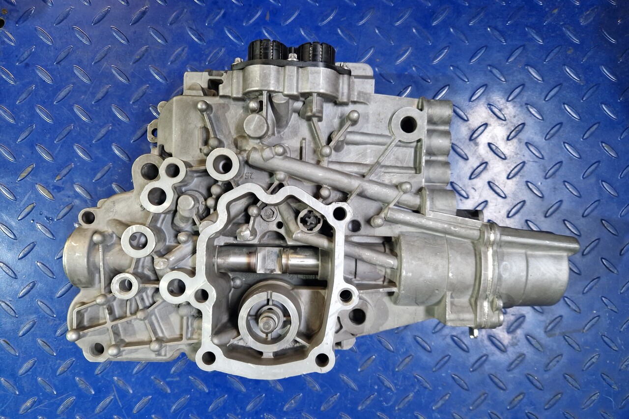 Mercedes MB Actros MP4 transmission shifting cylinder A9602603863 - قطع غيار - آليات: صورة 1 Mercedes MB Actros MP4 transmission shifting cylinder A9602603863 - قطع غيار - آليات: صورة 1