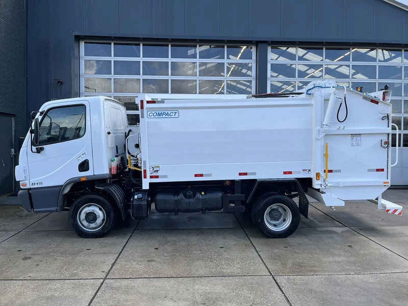 Mercedes-Benz Accelo 815 4x2 Garbage Compactor (2 units) Accelo 815 4x2 Garbage Compactor (2 units) - شاحنة النفايات: صورة 2 Mercedes-Benz Accelo 815 4x2 Garbage Compactor (2 units) Accelo 815 4x2 Garbage Compactor (2 units) - شاحنة النفايات: صورة 2