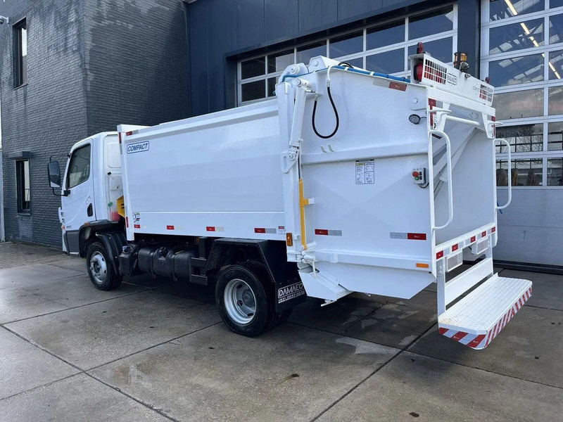 Mercedes-Benz Accelo 815 4x2 Garbage Compactor (2 units) Accelo 815 4x2 Garbage Compactor (2 units) - شاحنة النفايات: صورة 3 Mercedes-Benz Accelo 815 4x2 Garbage Compactor (2 units) Accelo 815 4x2 Garbage Compactor (2 units) - شاحنة النفايات: صورة 3