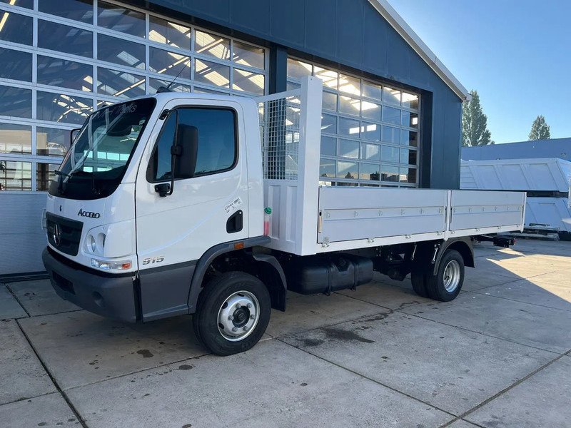 Mercedes-Benz Accelo 915 4x2 Flatbed with dropsides - شاحنات مسطحة: صورة 1 Mercedes-Benz Accelo 915 4x2 Flatbed with dropsides - شاحنات مسطحة: صورة 1