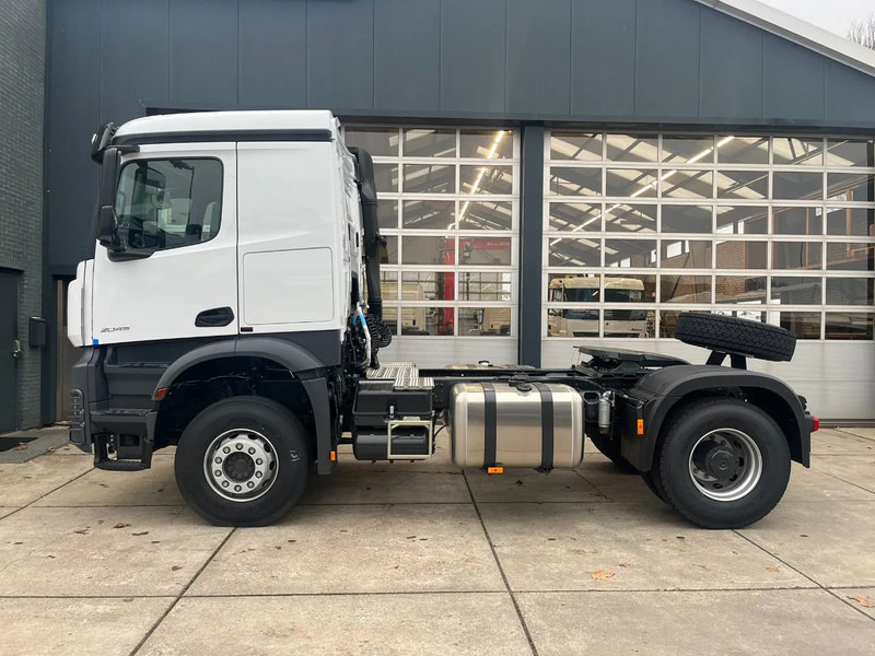 Mercedes-Benz Actros 2045 S 4x2 Tractor Head - وحدة جر: صورة 2 Mercedes-Benz Actros 2045 S 4x2 Tractor Head - وحدة جر: صورة 2