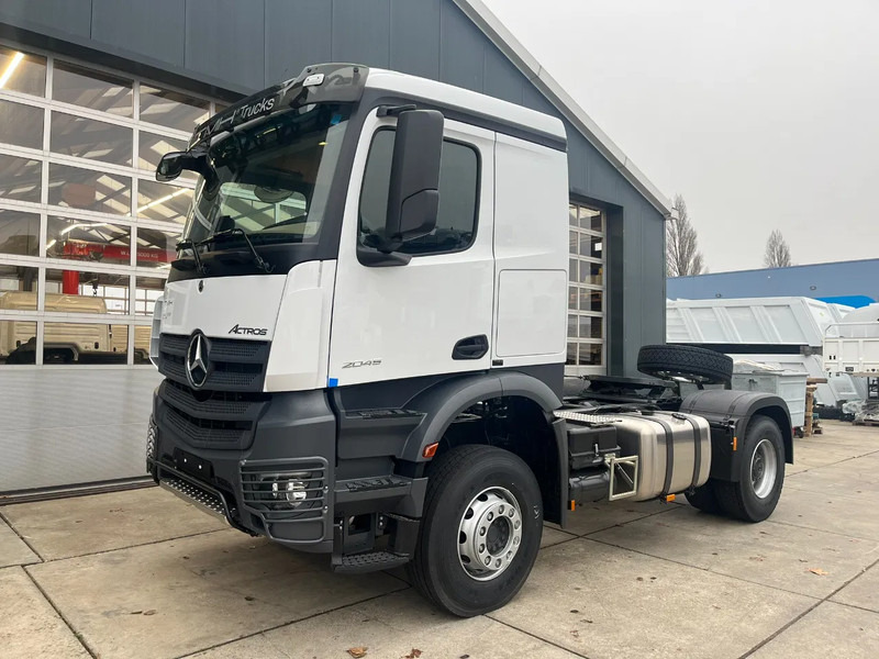 Mercedes-Benz Actros 2045 S 4x2 Tractor Head - وحدة جر: صورة 1 Mercedes-Benz Actros 2045 S 4x2 Tractor Head - وحدة جر: صورة 1