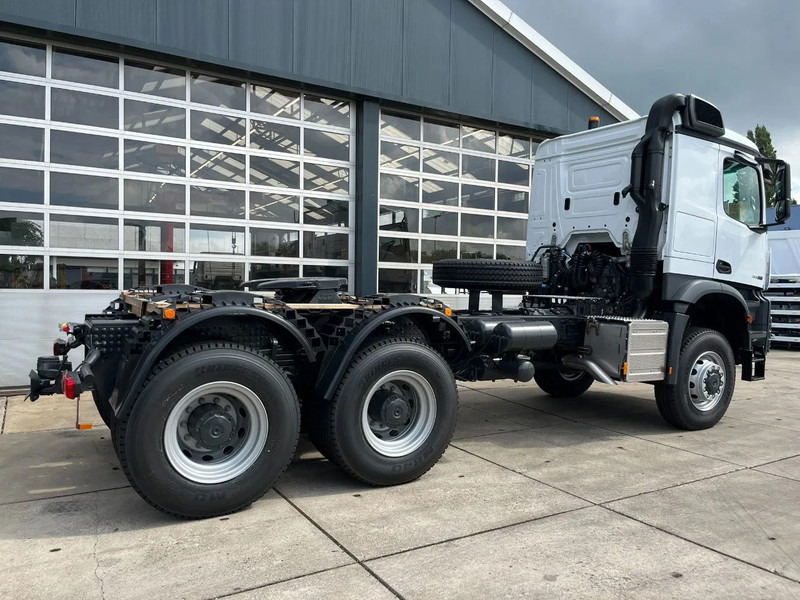 Mercedes-Benz Arocs 4058 AS 6x6 Tractor Head 180T Push Pull EURO-5 - وحدة جر: صورة 5 Mercedes-Benz Arocs 4058 AS 6x6 Tractor Head 180T Push Pull EURO-5 - وحدة جر: صورة 5