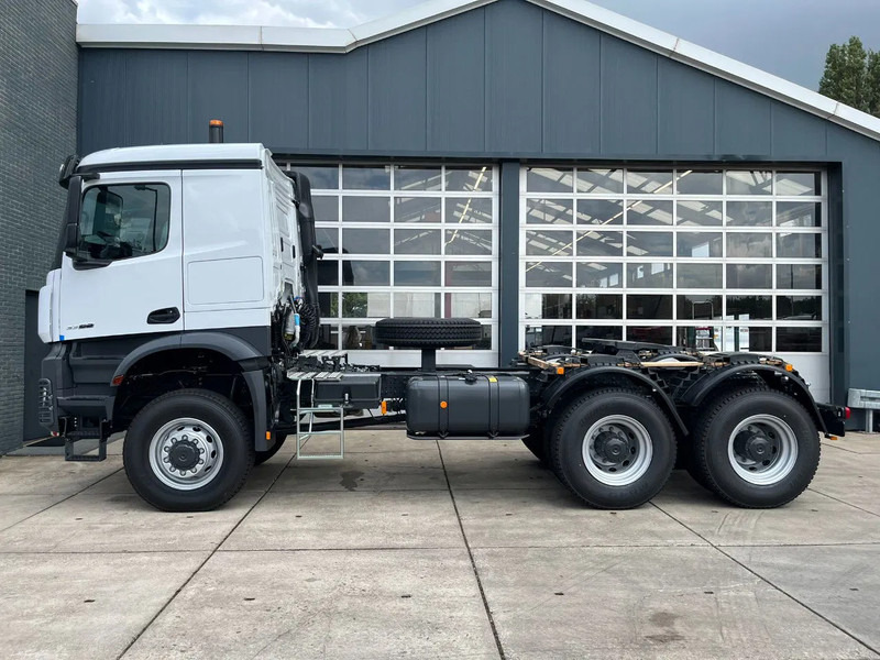 Mercedes-Benz Arocs 4058 AS 6x6 Tractor Head 180T Push Pull EURO-5 - وحدة جر: صورة 2 Mercedes-Benz Arocs 4058 AS 6x6 Tractor Head 180T Push Pull EURO-5 - وحدة جر: صورة 2