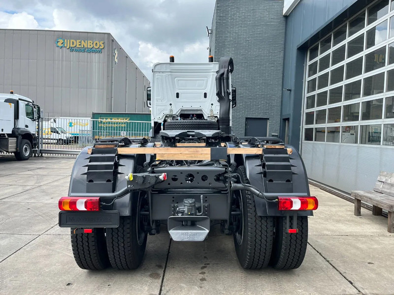 Mercedes-Benz Arocs 4058 AS 6x6 Tractor Head 180T Push Pull EURO-5 - وحدة جر: صورة 4 Mercedes-Benz Arocs 4058 AS 6x6 Tractor Head 180T Push Pull EURO-5 - وحدة جر: صورة 4
