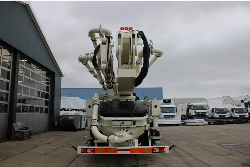 Mercedes-Benz Arocs 4140 8x4 Sany SY49 Concrete Pump Build by Putzmeister - مضخة خرسانة: صورة 5 Mercedes-Benz Arocs 4140 8x4 Sany SY49 Concrete Pump Build by Putzmeister - مضخة خرسانة: صورة 5