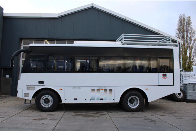 Mercedes-Benz Atego 1725 4x4 Passenger Bus - مركبة كوتش: صورة 2 Mercedes-Benz Atego 1725 4x4 Passenger Bus - مركبة كوتش: صورة 2