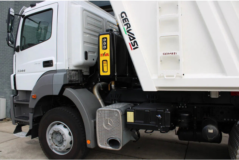 Mercedes-Benz Axor 3344 K 6x4 Tipper Truck Mercedes-Benz Axor 3344 K 6x4 Tipper Truck: صورة 11 Mercedes-Benz Axor 3344 K 6x4 Tipper Truck Mercedes-Benz Axor 3344 K 6x4 Tipper Truck: صورة 11