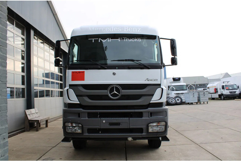 Mercedes-Benz Axor 3344 K 6x4 Tipper Truck - شاحنة قلاب: صورة 5 Mercedes-Benz Axor 3344 K 6x4 Tipper Truck - شاحنة قلاب: صورة 5