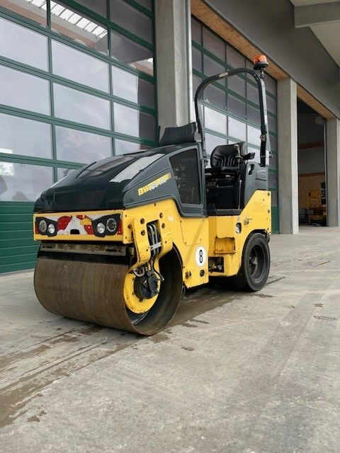 BOMAG BW 100 AC-5 - مدحلة المختلطة: صورة 2 BOMAG BW 100 AC-5 - مدحلة المختلطة: صورة 2