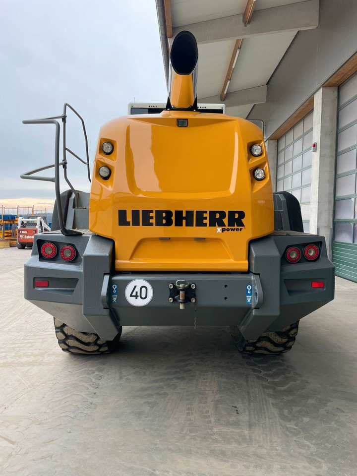Liebherr L566 - اللودر بعجل: صورة 1 Liebherr L566 - اللودر بعجل: صورة 1