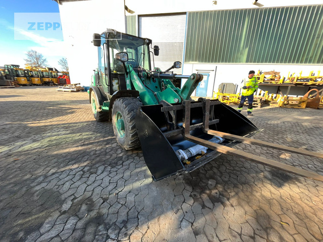 Cat 906M - اللودر بعجل: صورة 3 Cat 906M - اللودر بعجل: صورة 3