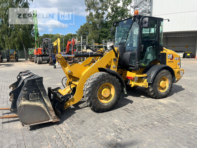 Cat 907M - اللودر بعجل: صورة 1 Cat 907M - اللودر بعجل: صورة 1