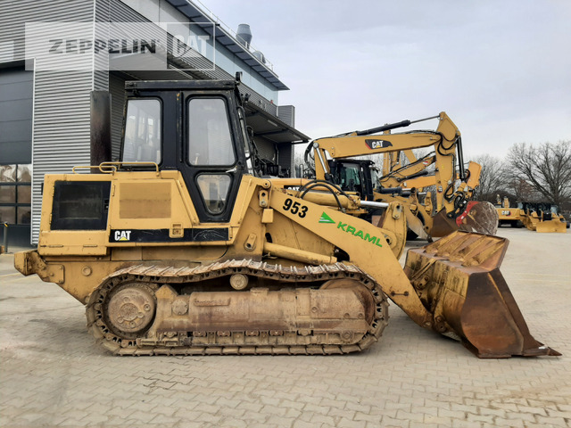اللودر المجنزر Cat 953: صورة 6