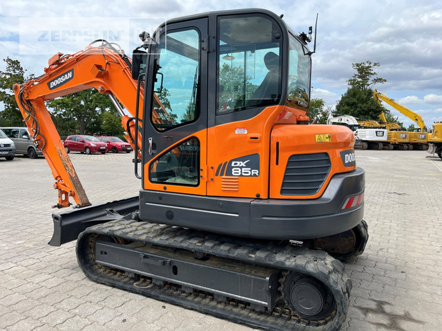 Doosan DX85R-3 - حفارة مُصَّغرة: صورة 2 Doosan DX85R-3 - حفارة مُصَّغرة: صورة 2