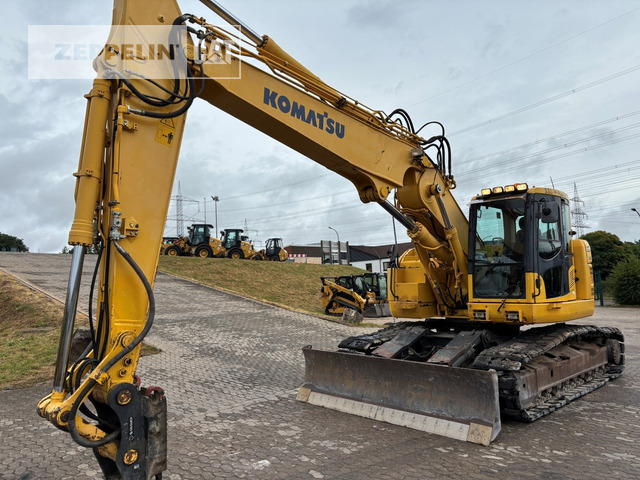 Komatsu PC228 - حفار زحاف: صورة 2 Komatsu PC228 - حفار زحاف: صورة 2