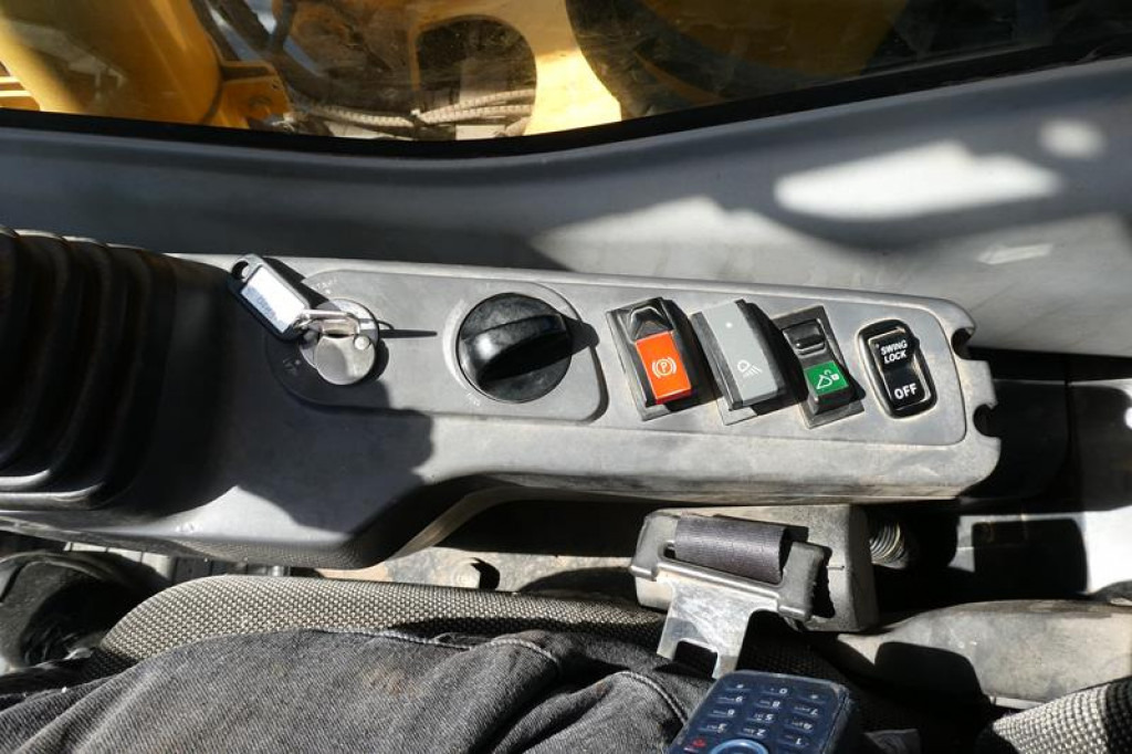 KOMATSU HANOMAG Mobilbagger PW140-7 Mobilbagger - حفارة دولاب: صورة 3 KOMATSU HANOMAG Mobilbagger PW140-7 Mobilbagger - حفارة دولاب: صورة 3