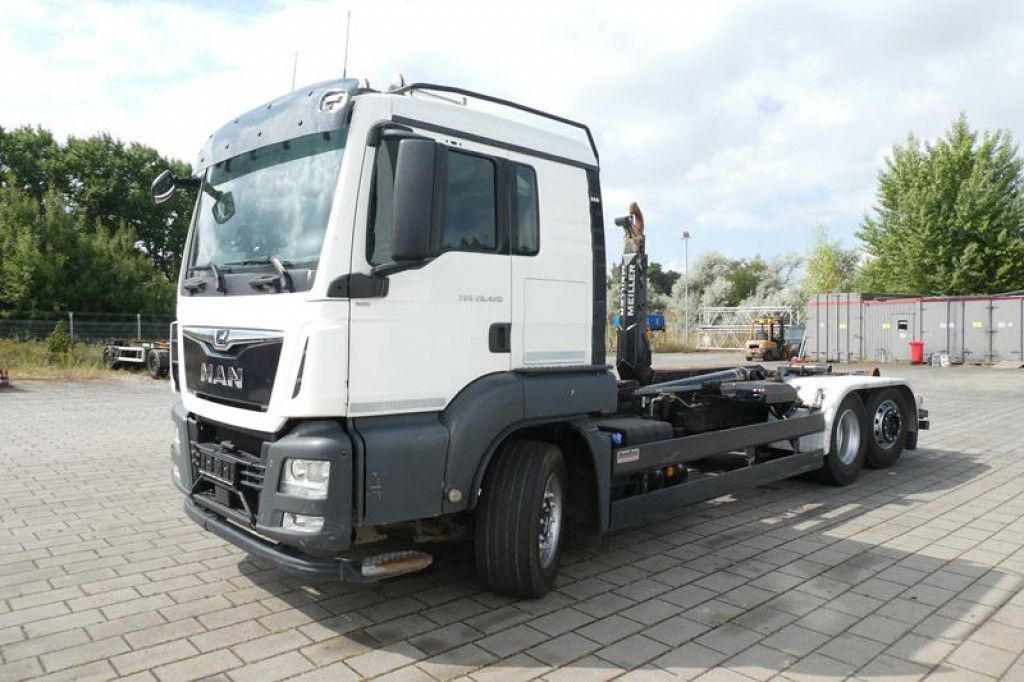 MAN TG-S 26.420/6x2 Abrollkipper - شاحنة ذات خطاف: صورة 2 MAN TG-S 26.420/6x2 Abrollkipper - شاحنة ذات خطاف: صورة 2