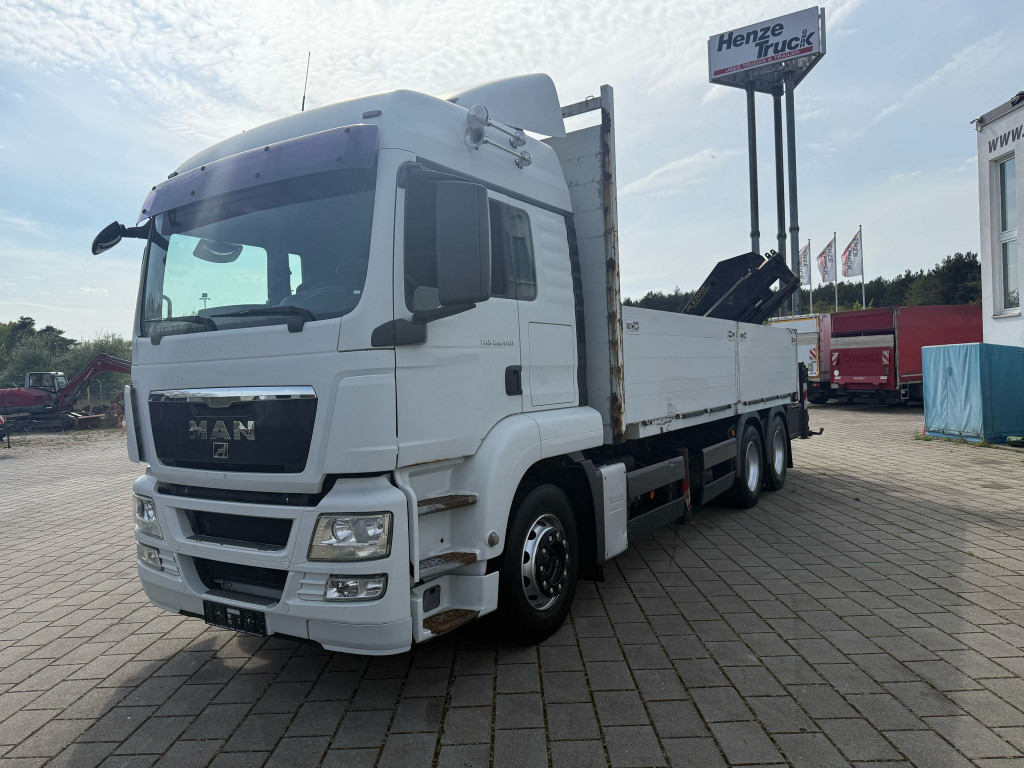 MAN TG-S 26.440 6x4 Pritsche Heckkran PK 27002+Funk - شاحنات مسطحة, شاحنة كرين: صورة 1 MAN TG-S 26.440 6x4 Pritsche Heckkran PK 27002+Funk - شاحنات مسطحة, شاحنة كرين: صورة 1