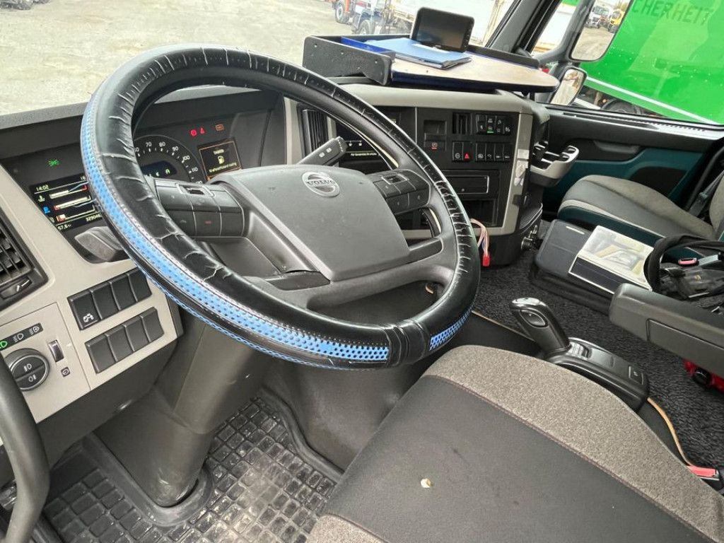 Volvo FM 420 6x2 Pritsche Heckkran 27m/t,Funk,Jib ,E6 - شاحنات مسطحة, شاحنة كرين: صورة 5 Volvo FM 420 6x2 Pritsche Heckkran 27m/t,Funk,Jib ,E6 - شاحنات مسطحة, شاحنة كرين: صورة 5