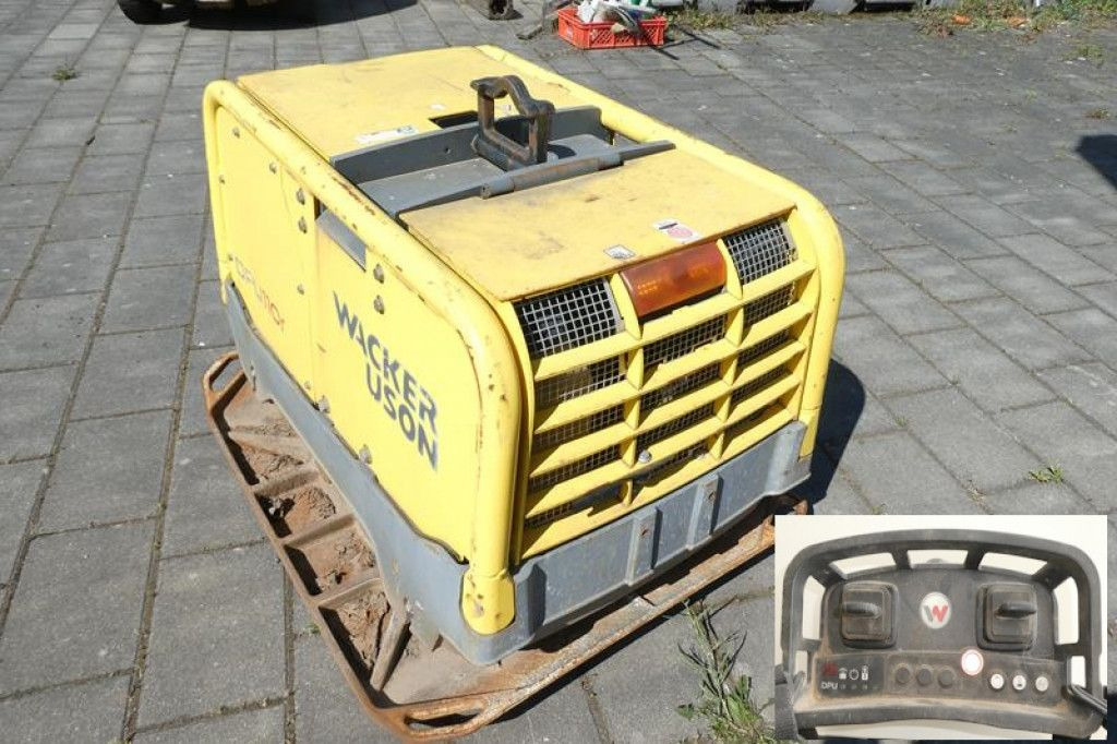 Wacker Rüttelplatte DPU 110rLem970 Baumaschine inkl. Fe - لوحة اهتزازية: صورة 1 Wacker Rüttelplatte DPU 110rLem970 Baumaschine inkl. Fe - لوحة اهتزازية: صورة 1