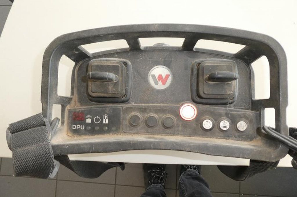 لوحة اهتزازية Wacker Rüttelplatte DPU 110rLem970 Baumaschine inkl. Fe: صورة 7