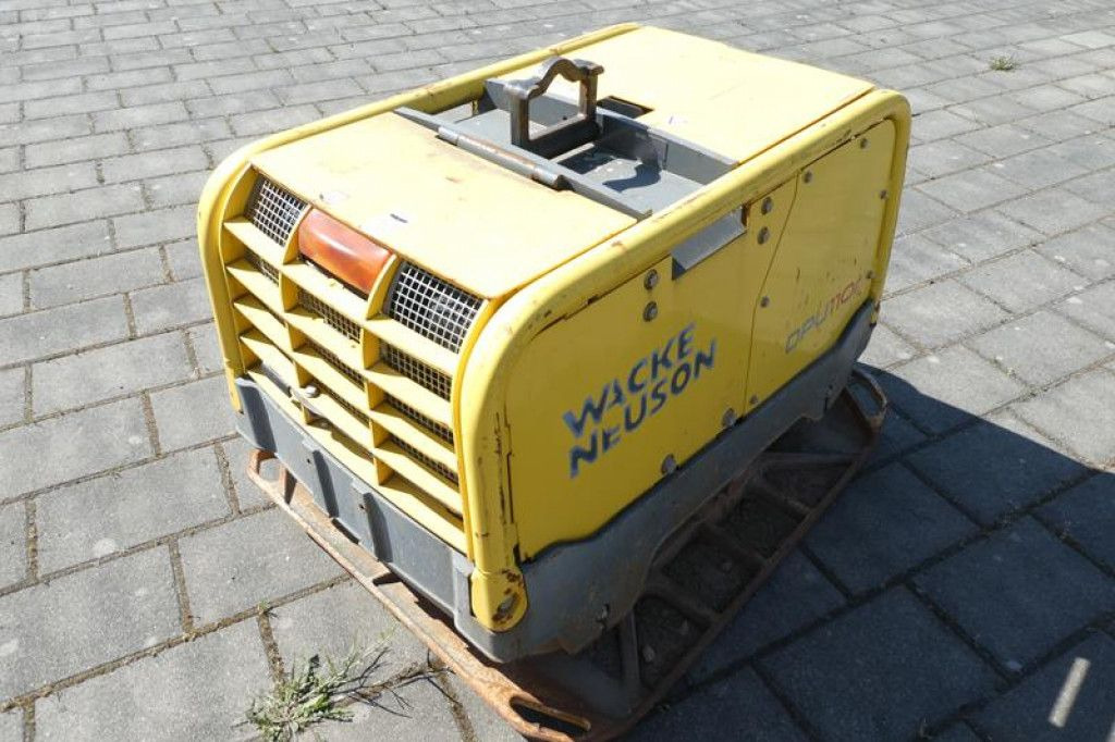 Wacker Rüttelplatte DPU 110rLem970 Baumaschine inkl. Fe - لوحة اهتزازية: صورة 4 Wacker Rüttelplatte DPU 110rLem970 Baumaschine inkl. Fe - لوحة اهتزازية: صورة 4