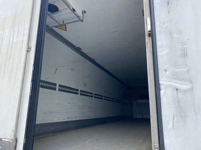 Schmitz Cargobull SCB 53B koelvries met carrier vector 1950MT 2 temp en tussenwand, - نصف مقطورة مُبرِّدة: صورة 5 Schmitz Cargobull SCB 53B koelvries met carrier vector 1950MT 2 temp en tussenwand, - نصف مقطورة مُبرِّدة: صورة 5