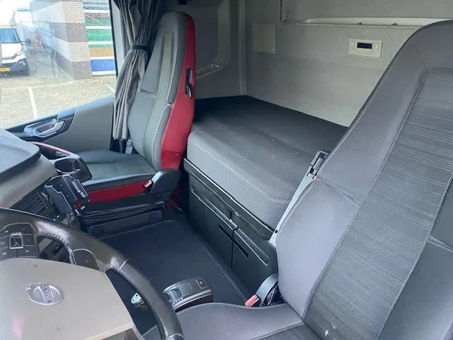 Volvo FH 500 globe euro 6 full spoilered, mot approval - وحدة جر: صورة 4 Volvo FH 500 globe euro 6 full spoilered, mot approval - وحدة جر: صورة 4