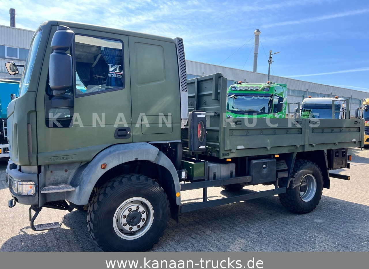 Iveco ML100E22WM-BW 4x4 Miltär Camper Exped 19 TKm - شاحنات مسطحة: صورة 5 Iveco ML100E22WM-BW 4x4 Miltär Camper Exped 19 TKm - شاحنات مسطحة: صورة 5