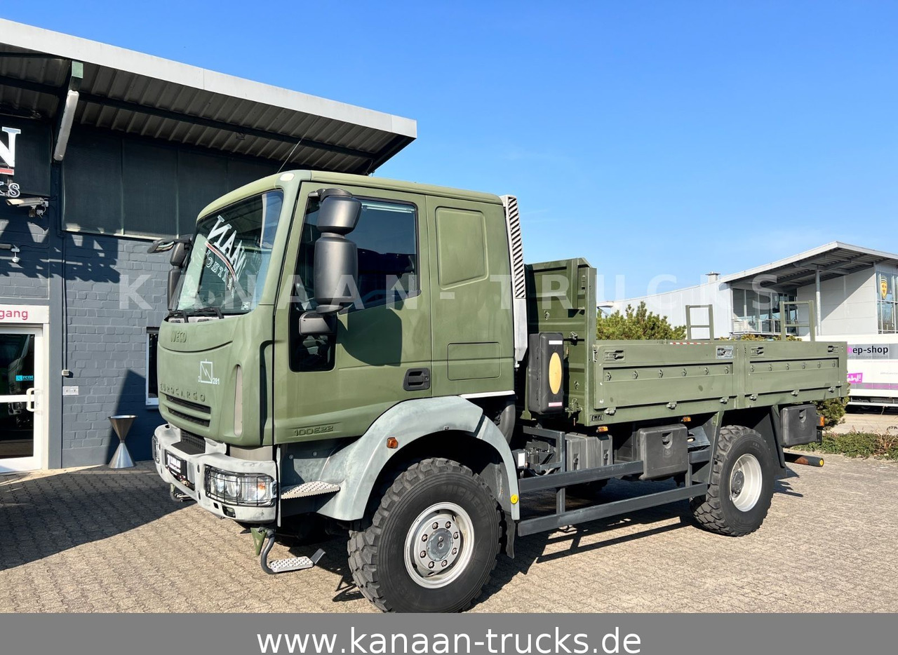 Iveco ML100E22WM-BW 4x4 Miltär Camper Exped 8.670Km - شاحنات مسطحة: صورة 2 Iveco ML100E22WM-BW 4x4 Miltär Camper Exped 8.670Km - شاحنات مسطحة: صورة 2