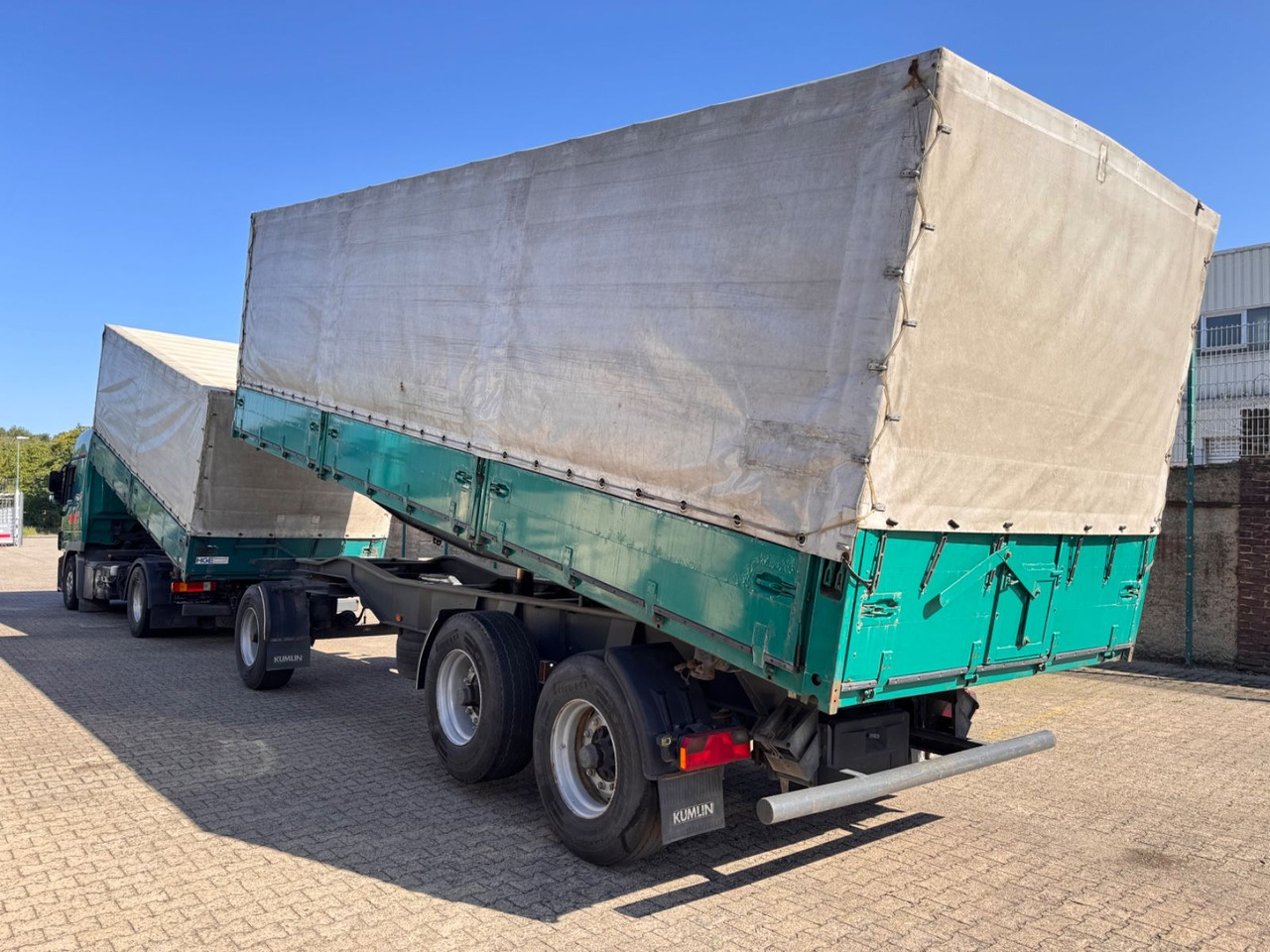 KUMMLIN 3-Achs Getreide Kipper 3 Seiten Liftachs - مقطورة قلاب: صورة 1 KUMMLIN 3-Achs Getreide Kipper 3 Seiten Liftachs - مقطورة قلاب: صورة 1
