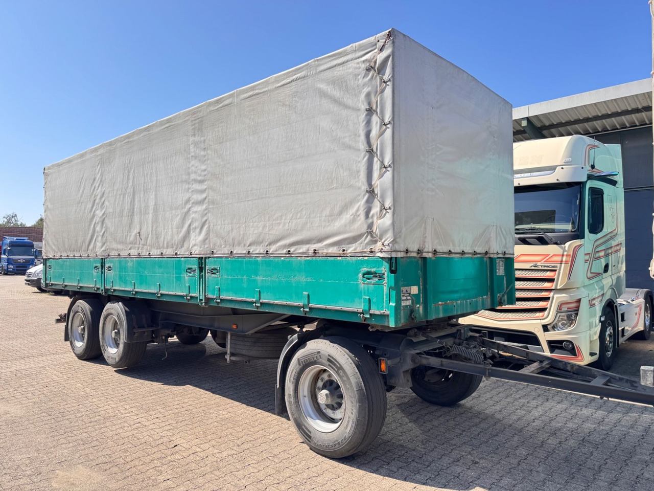 KUMMLIN 3-Achs Getreide Kipper 3 Seiten Liftachs - مقطورة قلاب: صورة 2 KUMMLIN 3-Achs Getreide Kipper 3 Seiten Liftachs - مقطورة قلاب: صورة 2