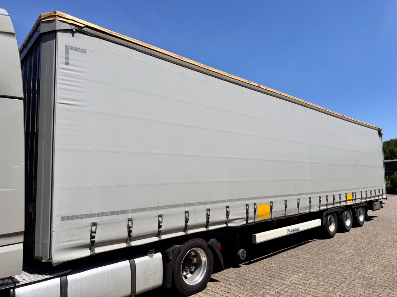 Krone SD Curtainsider MEGA Jumbo XL Zert Getränke etc - نصف مقطورة ستارة: صورة 5 Krone SD Curtainsider MEGA Jumbo XL Zert Getränke etc - نصف مقطورة ستارة: صورة 5