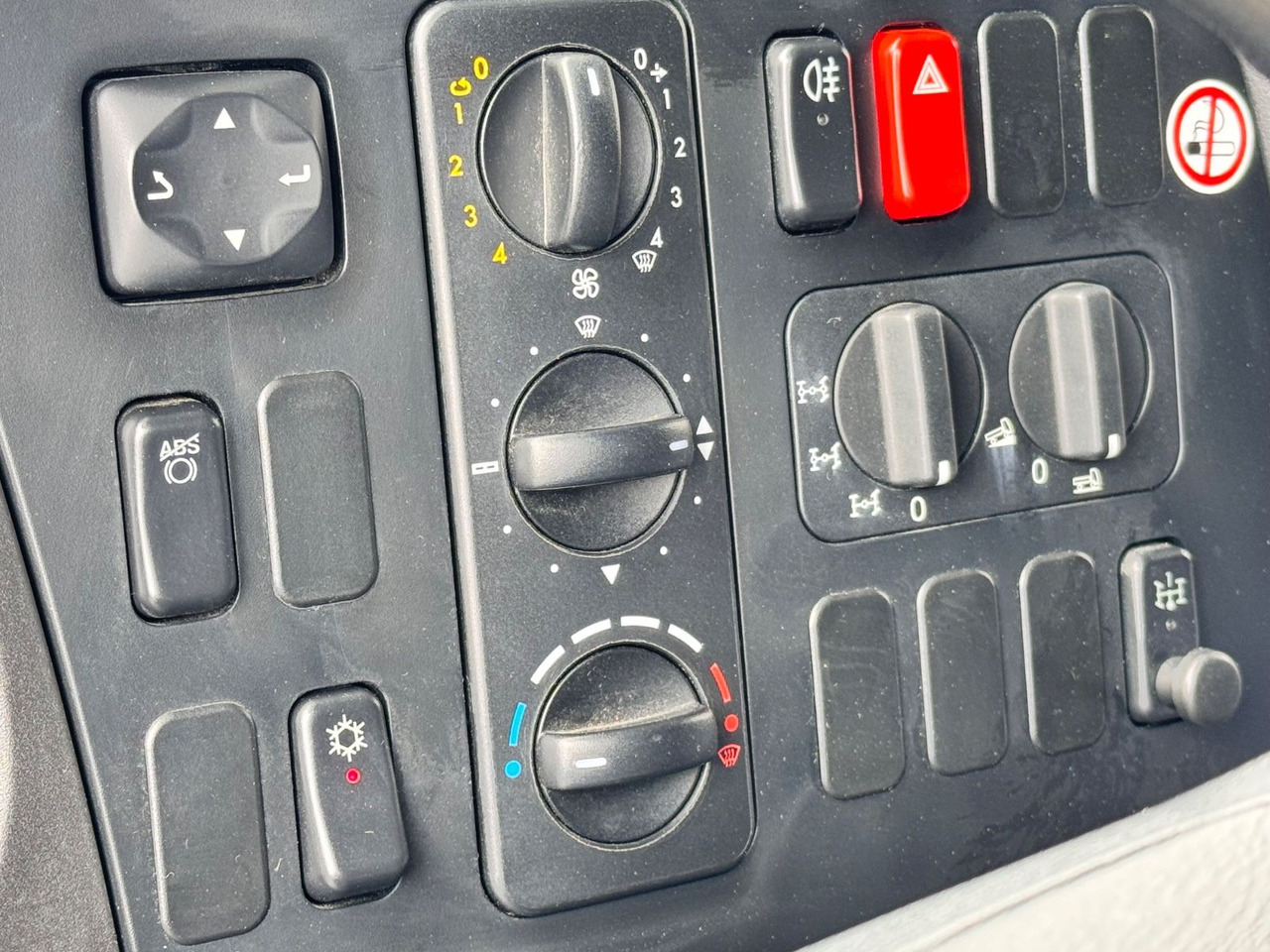 Mercedes-Benz 1018 Atego 4x4 Allrad  Camper Mercedes-Benz 1018 Atego 4x4 Allrad  Camper: صورة 14