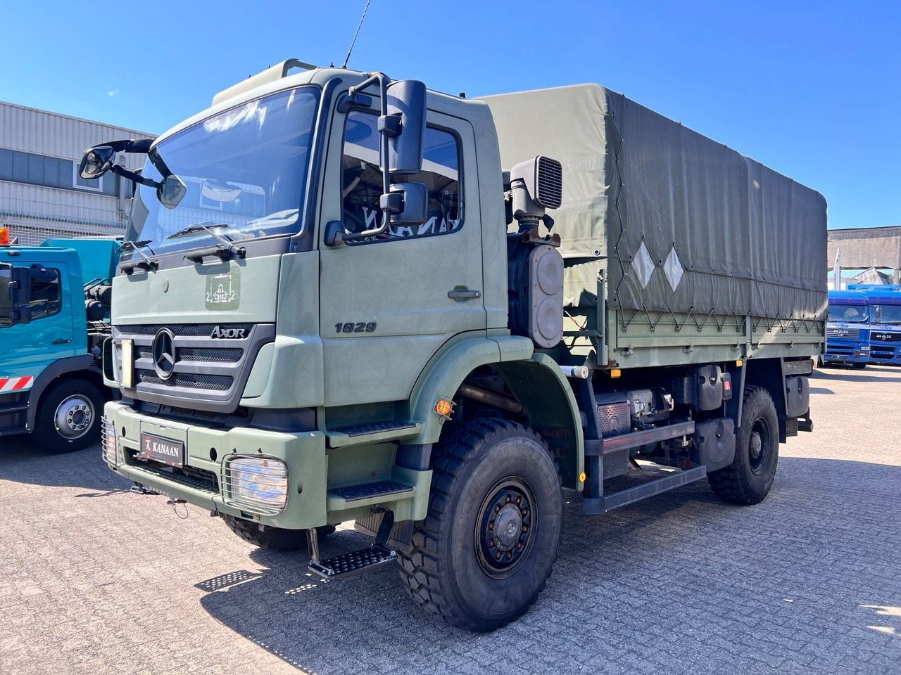 Mercedes-Benz 1829 A Axor 4x4 EX- 31 TKM Camper Expedi - شاحنة ستارة: صورة 2 Mercedes-Benz 1829 A Axor 4x4 EX- 31 TKM Camper Expedi - شاحنة ستارة: صورة 2