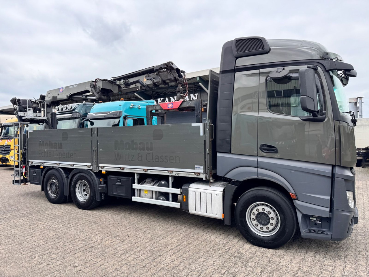 Mercedes-Benz 2545 Actros 4 Baustoffkran HMF Hochdach - شاحنة كرين: صورة 5 Mercedes-Benz 2545 Actros 4 Baustoffkran HMF Hochdach - شاحنة كرين: صورة 5