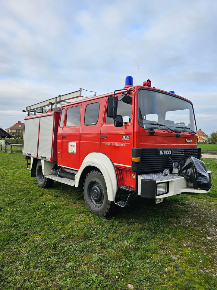 Iveco 75-16 Feuerwehr Allrad 90-16 - شاحنة التوصيل: صورة 1 Iveco 75-16 Feuerwehr Allrad 90-16 - شاحنة التوصيل: صورة 1