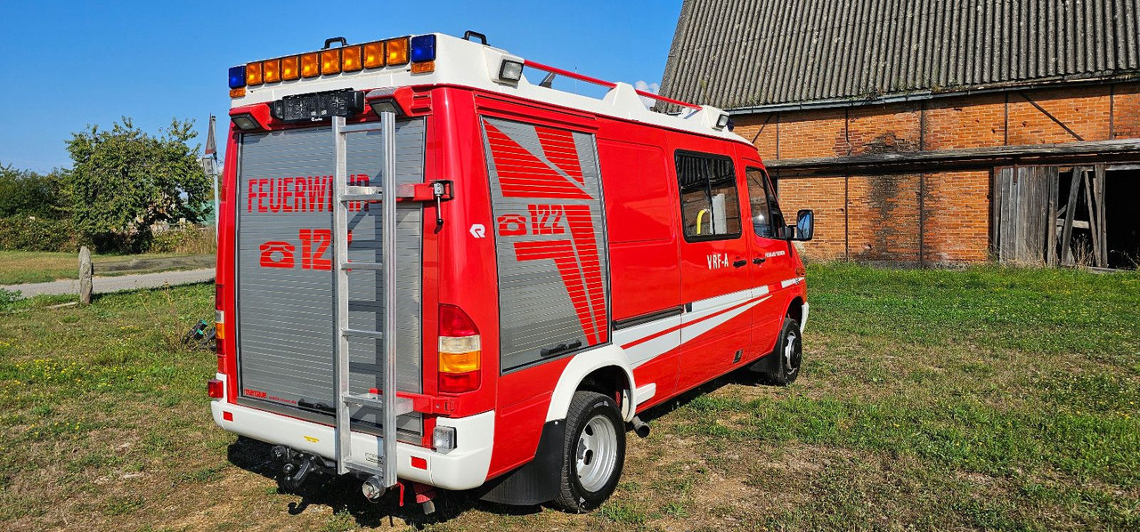 Mercedes-Benz Allrad Sprinter 416 Feuerwehr 4x4 VAN - شاحنة التوصيل: صورة 5 Mercedes-Benz Allrad Sprinter 416 Feuerwehr 4x4 VAN - شاحنة التوصيل: صورة 5