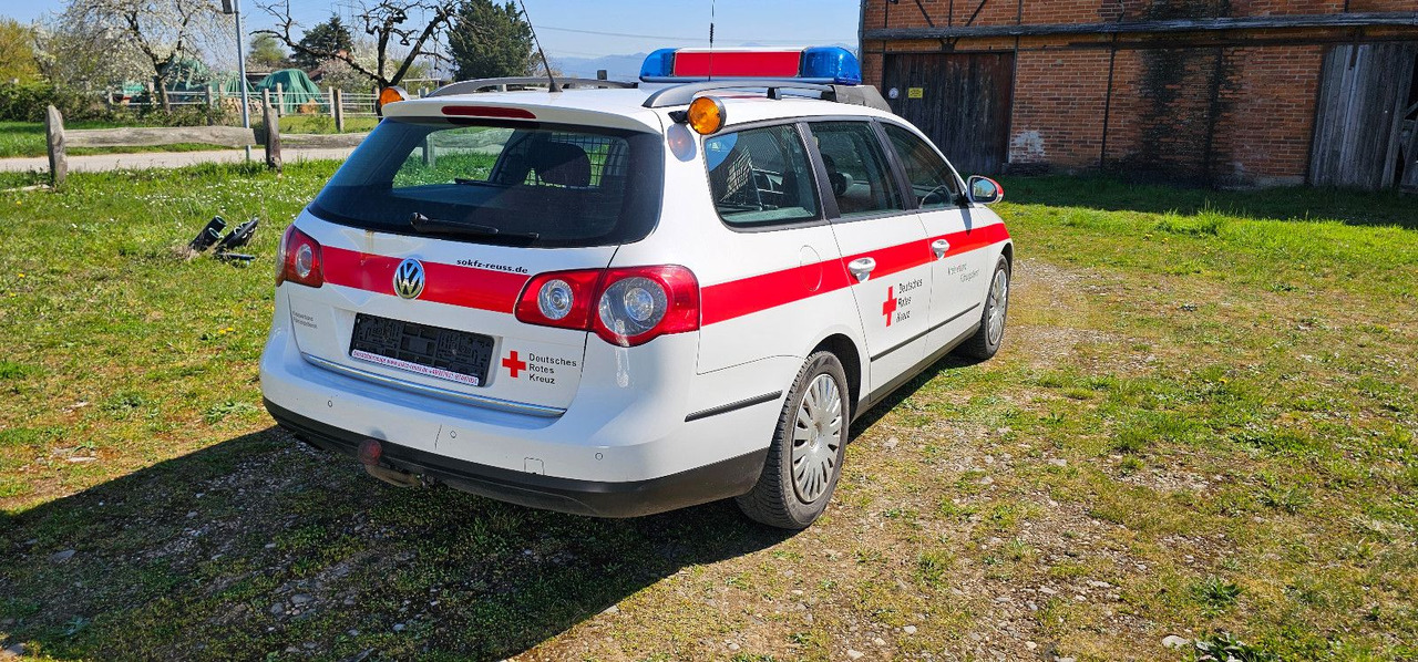 Volkswagen Allrad Feuerwehr Kommandowagen HVO KDOW ELW - سيدان: صورة 4 Volkswagen Allrad Feuerwehr Kommandowagen HVO KDOW ELW - سيدان: صورة 4