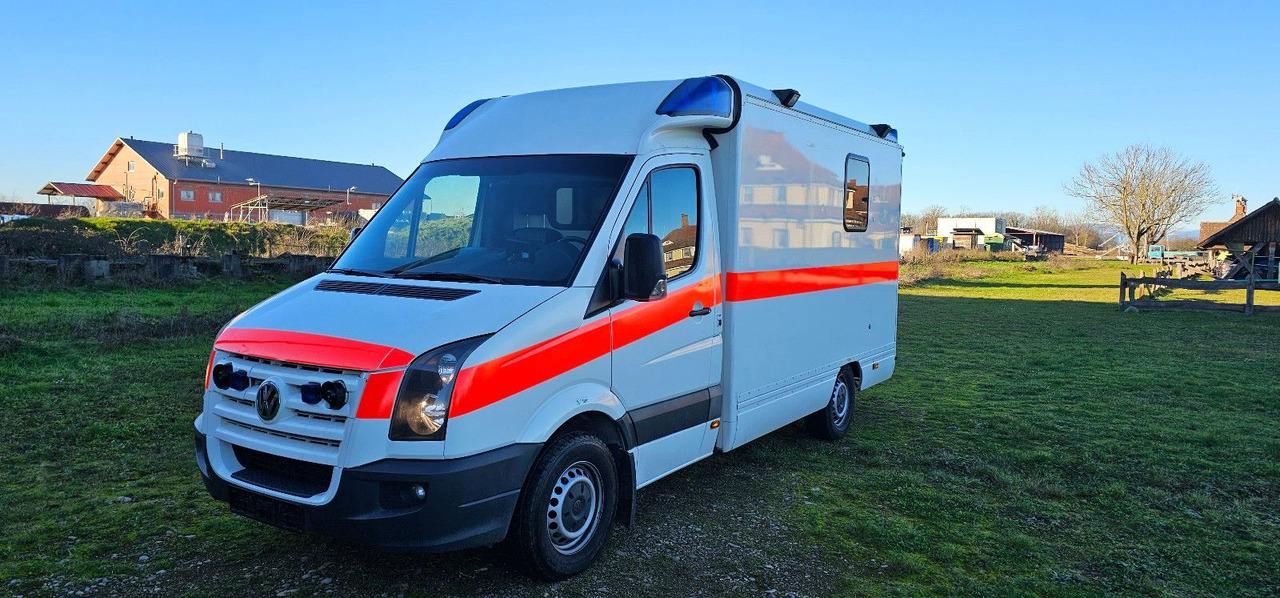 Volkswagen Crafter ELW Rettungswagen Camper Van - سيارة اسعاف: صورة 2 Volkswagen Crafter ELW Rettungswagen Camper Van - سيارة اسعاف: صورة 2