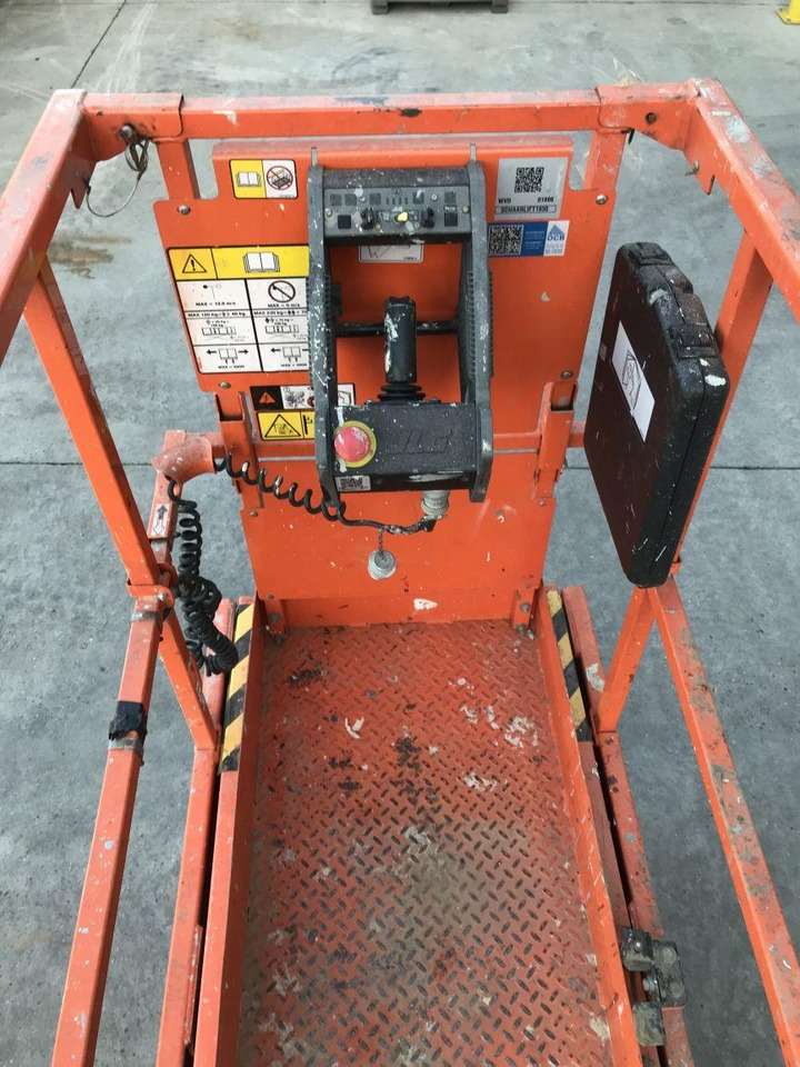 JLG 1930ES (1886) - رافعة هيدروليكية مقصية: صورة 4 JLG 1930ES (1886) - رافعة هيدروليكية مقصية: صورة 4