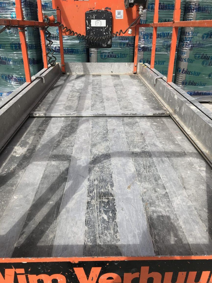 JLG 3246ES (1240) - رافعة هيدروليكية مقصية: صورة 3 JLG 3246ES (1240) - رافعة هيدروليكية مقصية: صورة 3