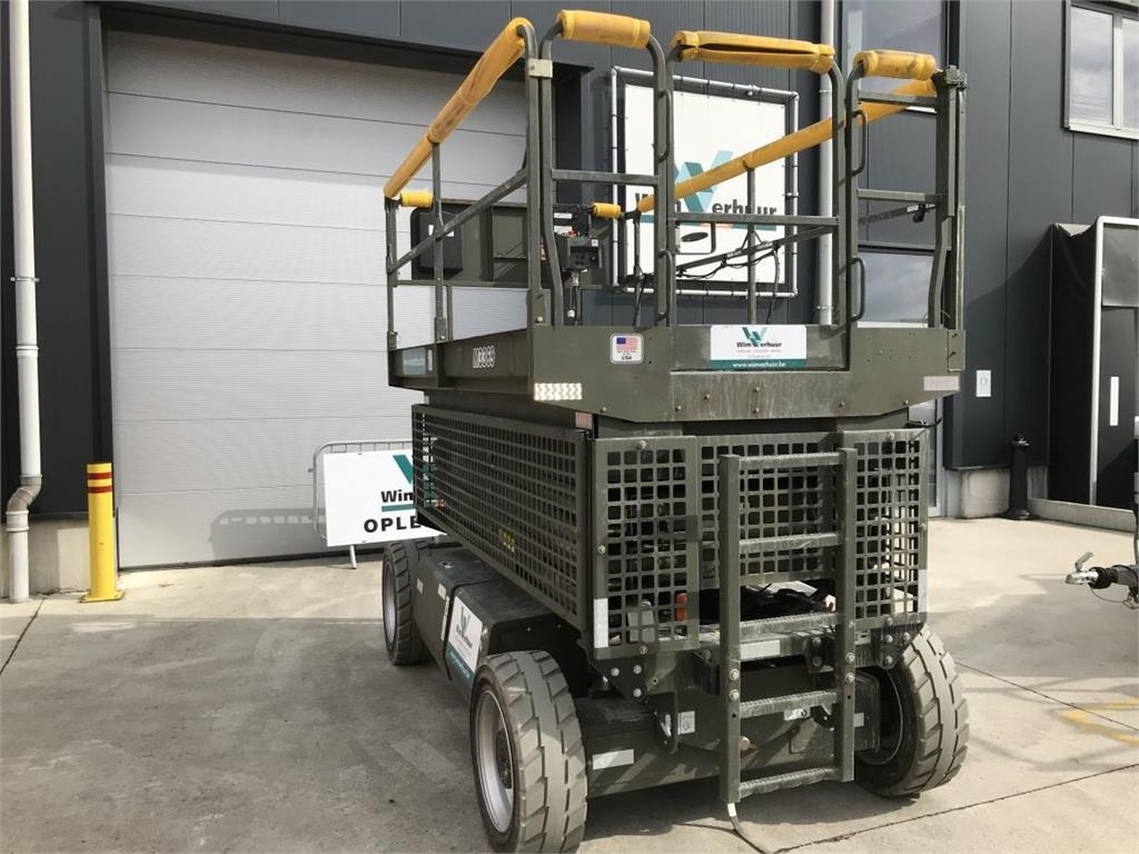 JLG M3369 (4331) - رافعة هيدروليكية مقصية: صورة 1 JLG M3369 (4331) - رافعة هيدروليكية مقصية: صورة 1