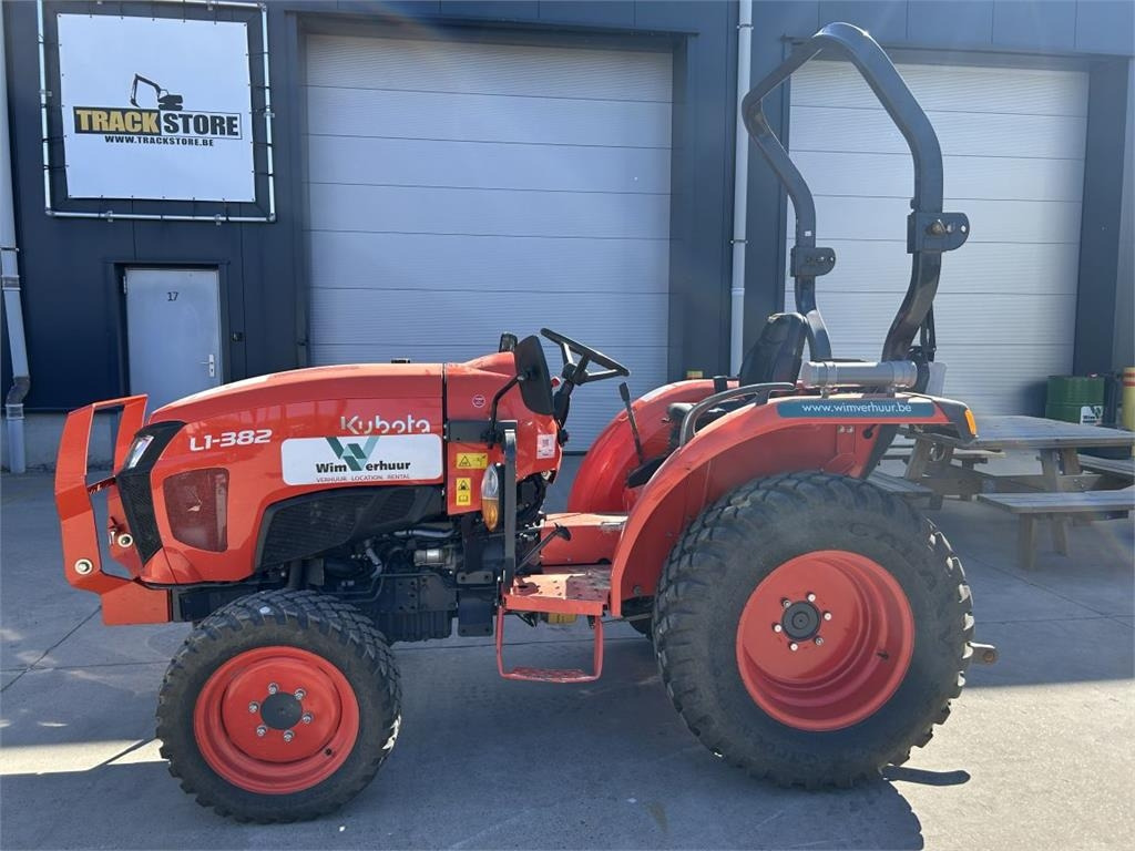 Kubota L1-382 (5283) - جرار البلدية: صورة 1 Kubota L1-382 (5283) - جرار البلدية: صورة 1